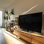 Bright Apartment With Sunny Balcony